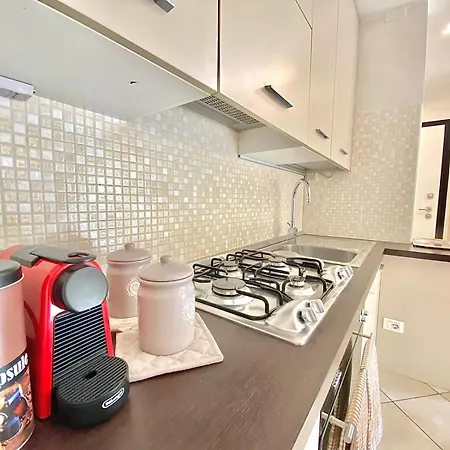 Nel Cuore Di Viale Certosa, Tra Centro Citta E Rho Fiera Milano, Con Parcheggio Interno Privato * Milano