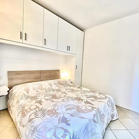 Nel Cuore Di Viale Certosa, Tra Centro Citta E Rho Fiera Milano, Con Parcheggio Interno Privato * Milano