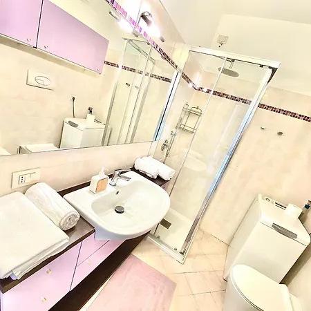Nel Cuore Di Viale Certosa, Tra Centro Citta E Rho Fiera Milano, Con Parcheggio Interno Privato Lejlighed *